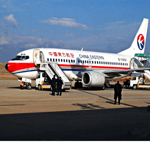 启阳机场物流航空快运业稳步发展的原因是什么？